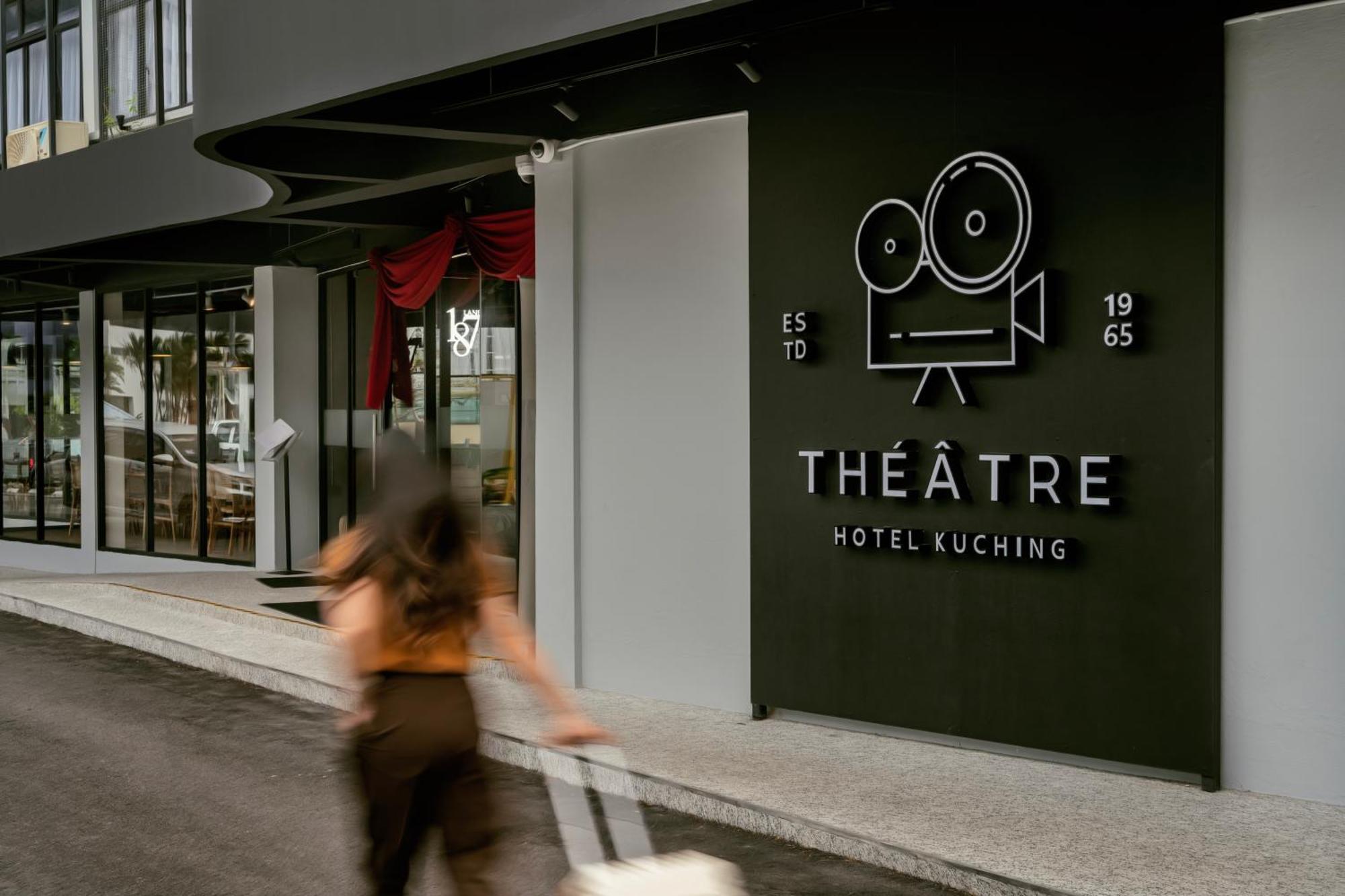 Theatre Hotel Kuching Eksteriør billede