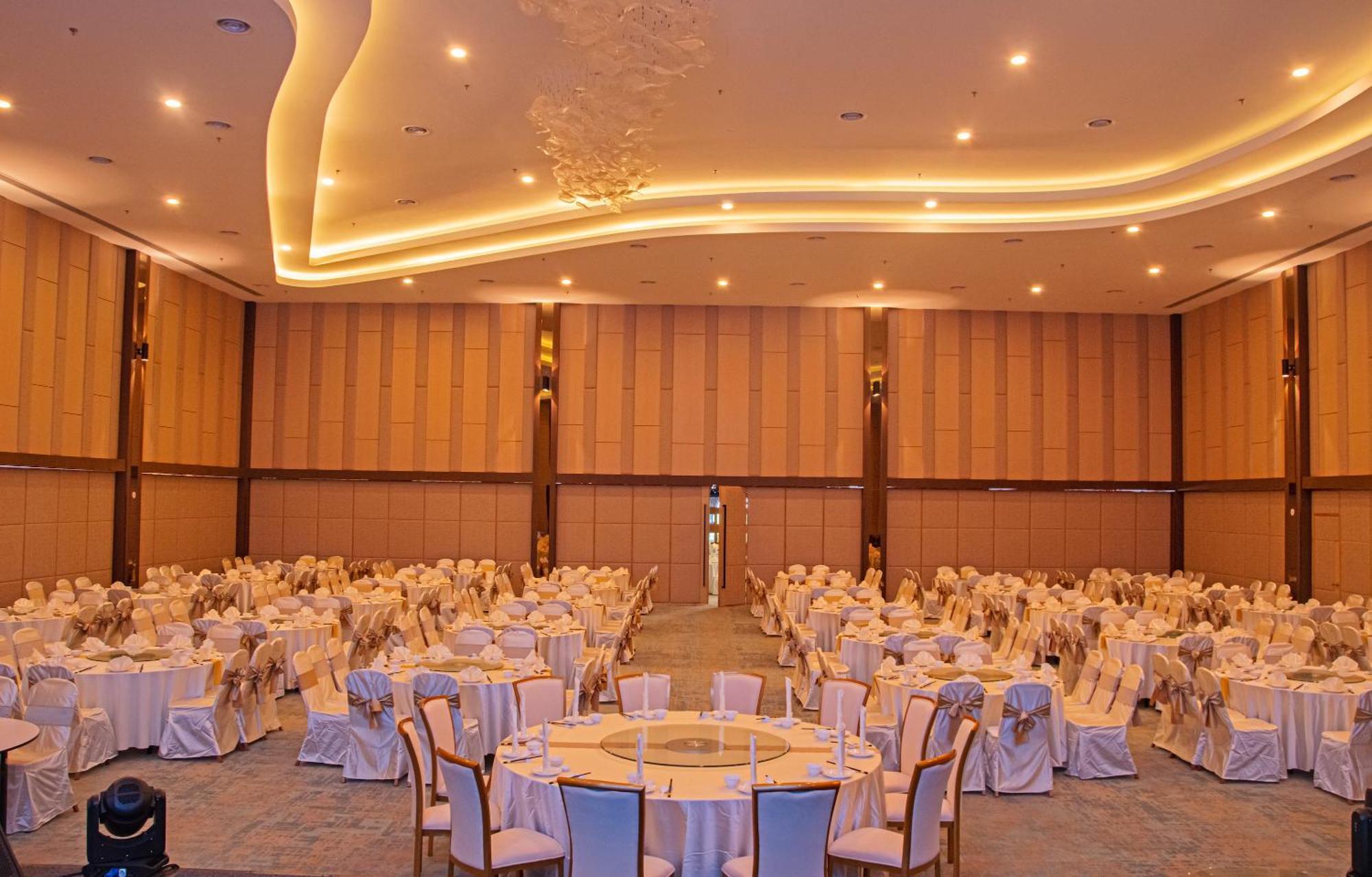 Theatre Hotel Kuching Eksteriør billede